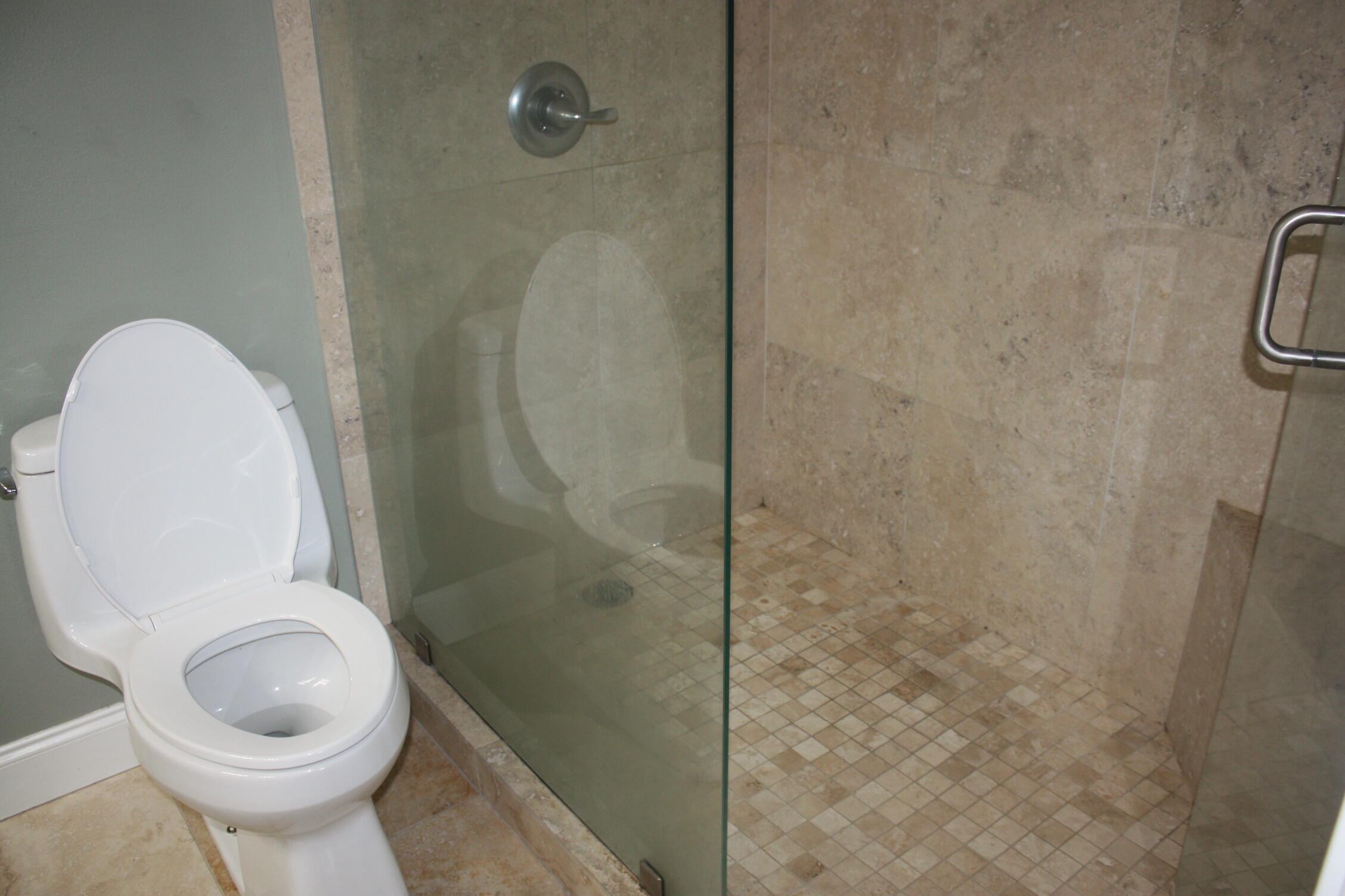 FRENCH QUARTERS - Residential Lease