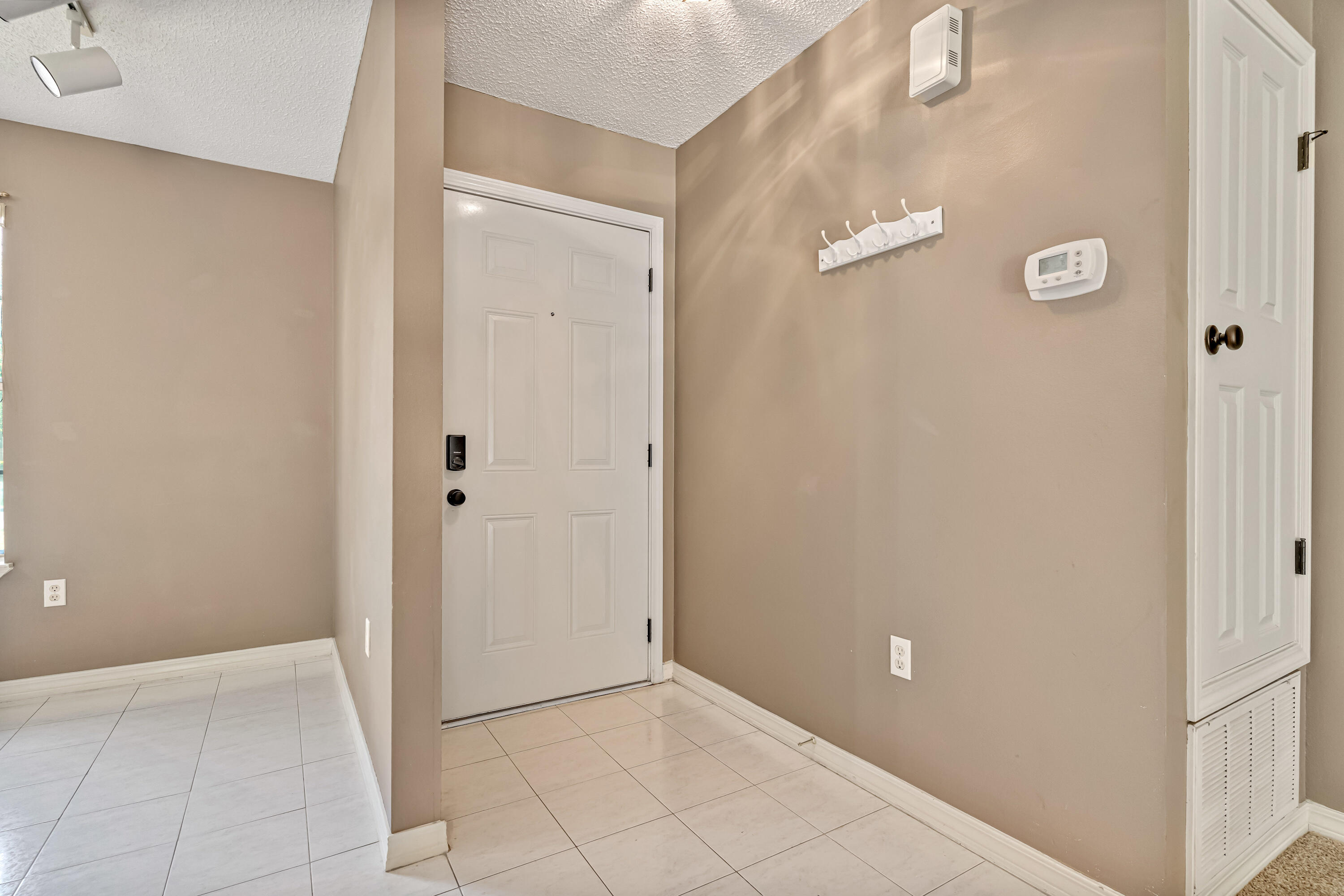 COUNTRYVIEW ESTATES 4TH ADDN PH 6 - Residential