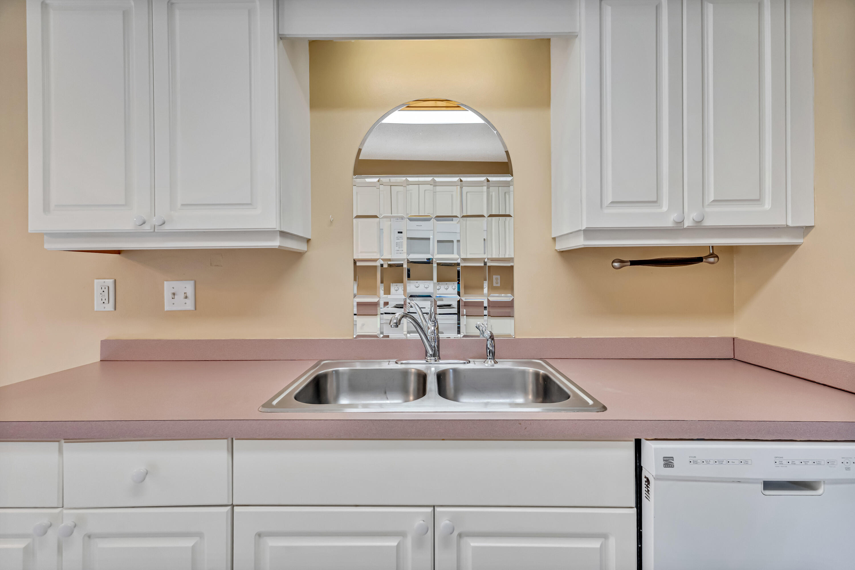COUNTRYVIEW ESTATES 4TH ADDN PH 6 - Residential