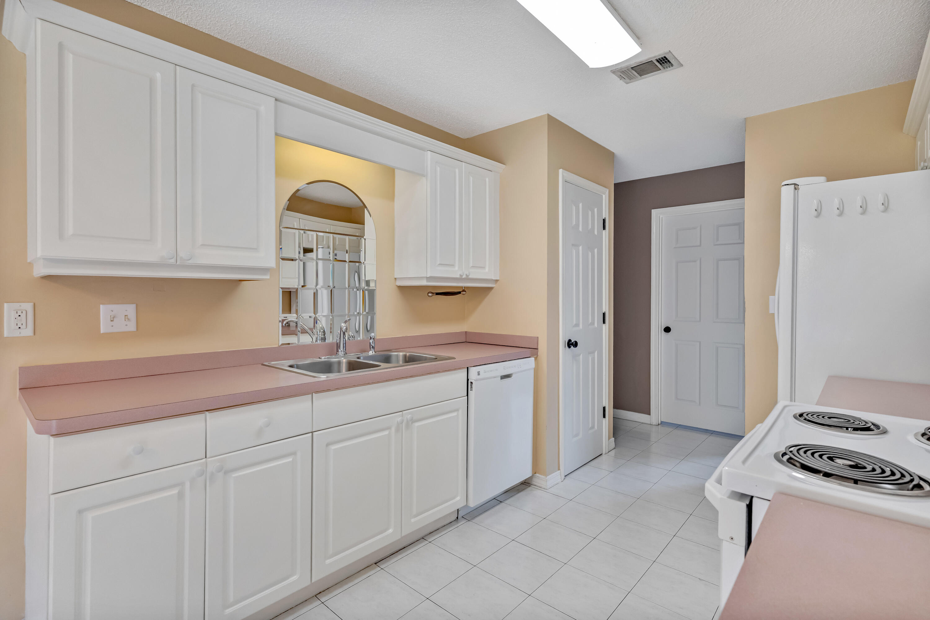 COUNTRYVIEW ESTATES 4TH ADDN PH 6 - Residential
