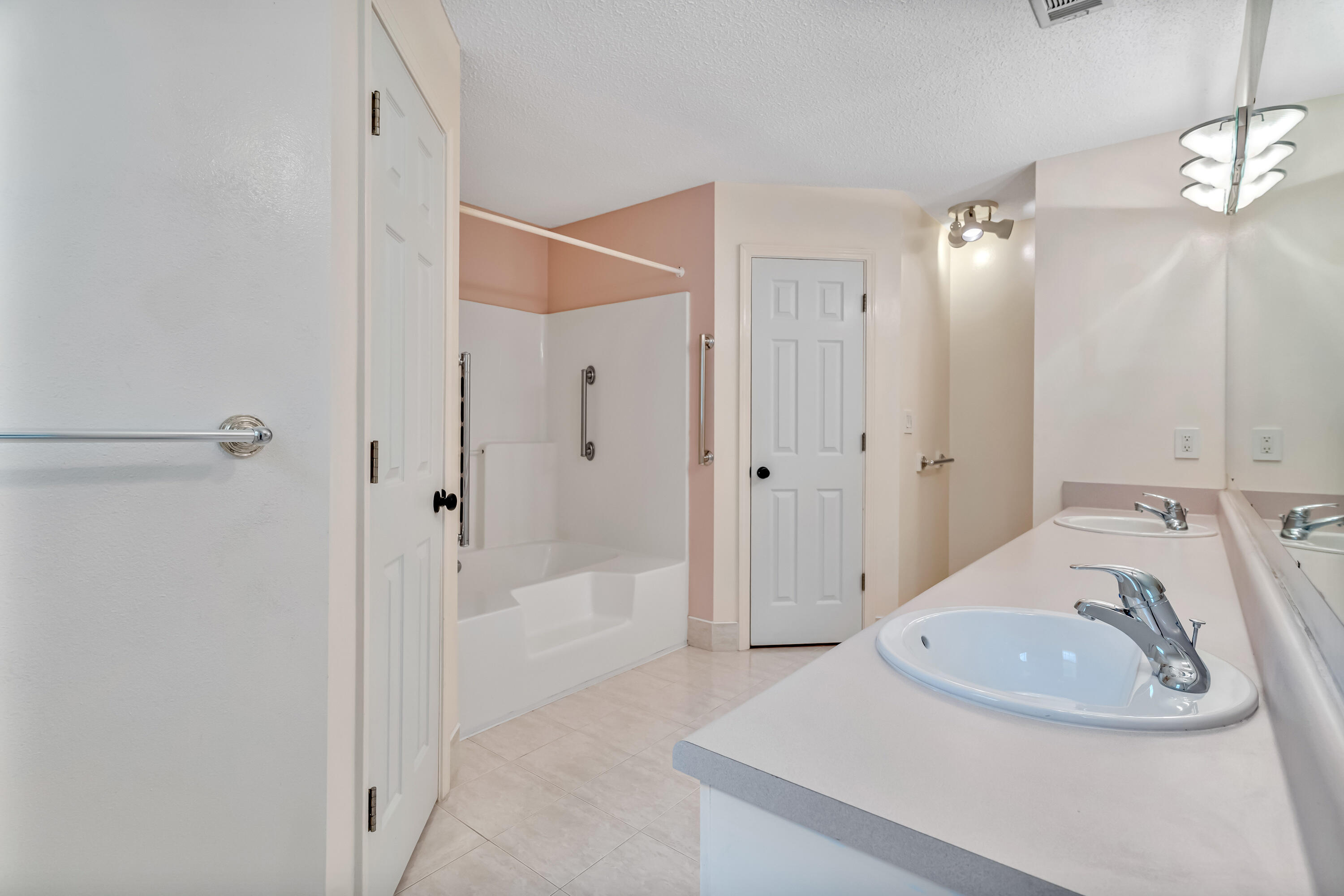 COUNTRYVIEW ESTATES 4TH ADDN PH 6 - Residential