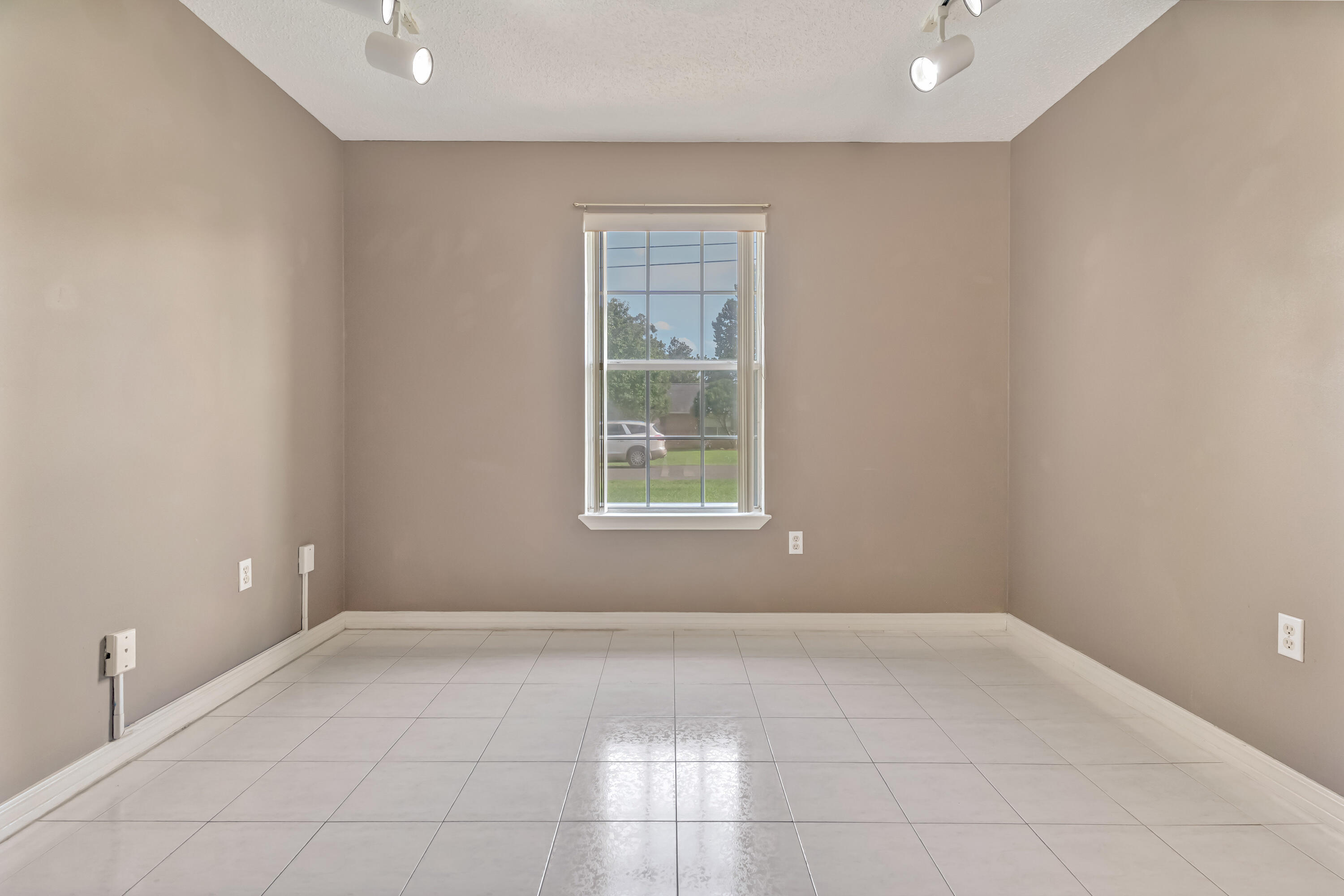 COUNTRYVIEW ESTATES 4TH ADDN PH 6 - Residential