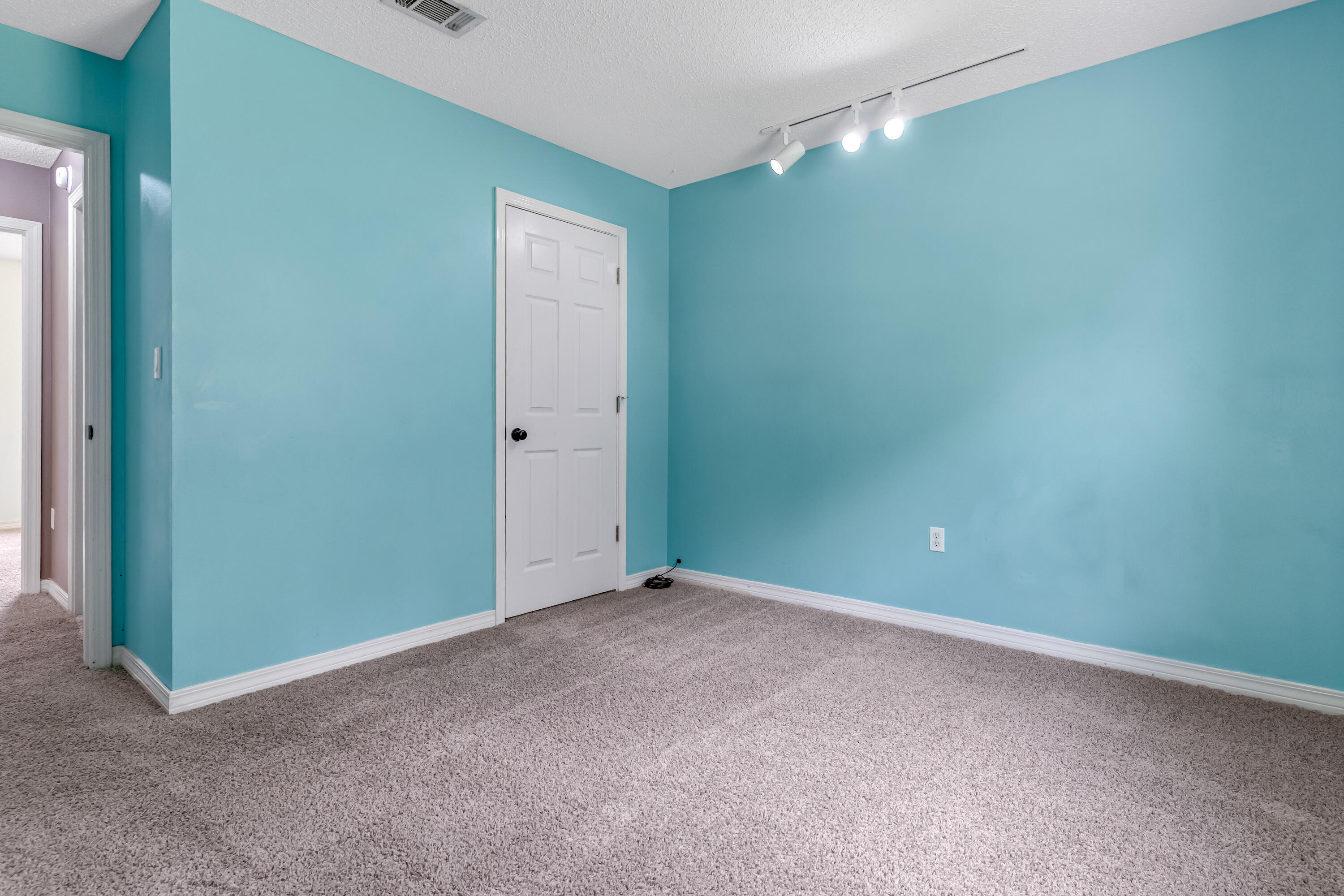 COUNTRYVIEW ESTATES 4TH ADDN PH 6 - Residential