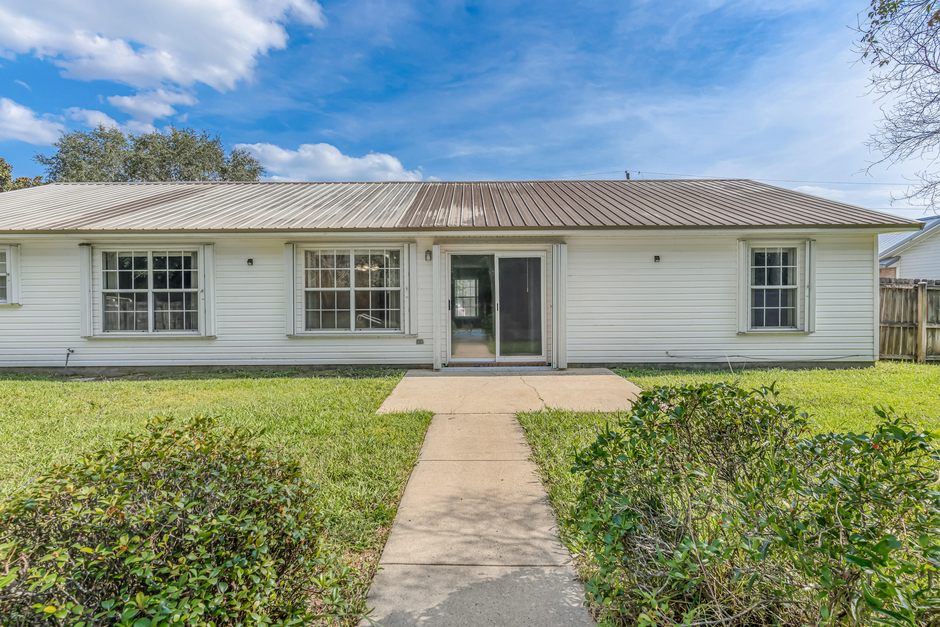 COUNTRYVIEW ESTATES 4TH ADDN PH 6 - Residential