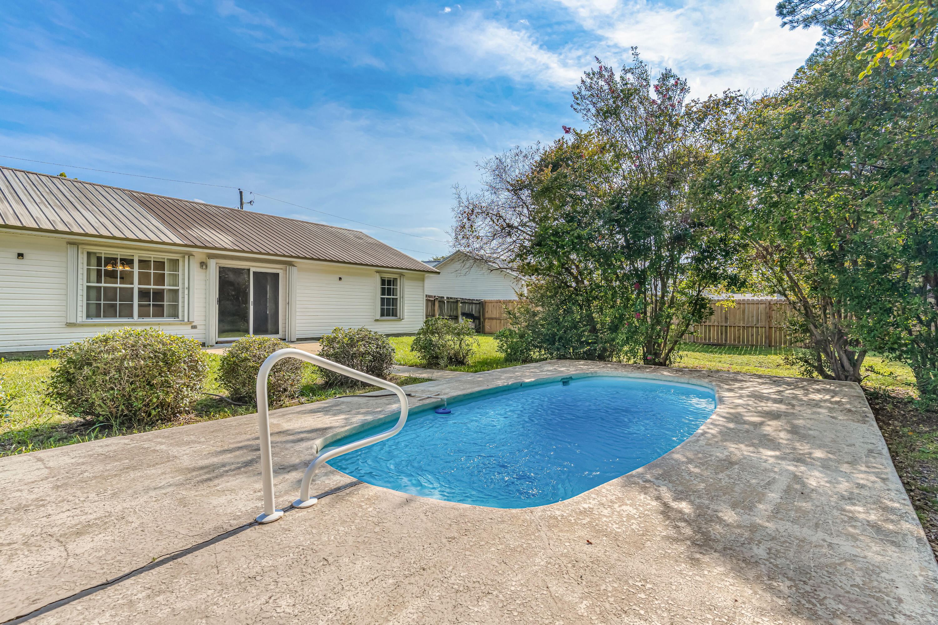 COUNTRYVIEW ESTATES 4TH ADDN PH 6 - Residential