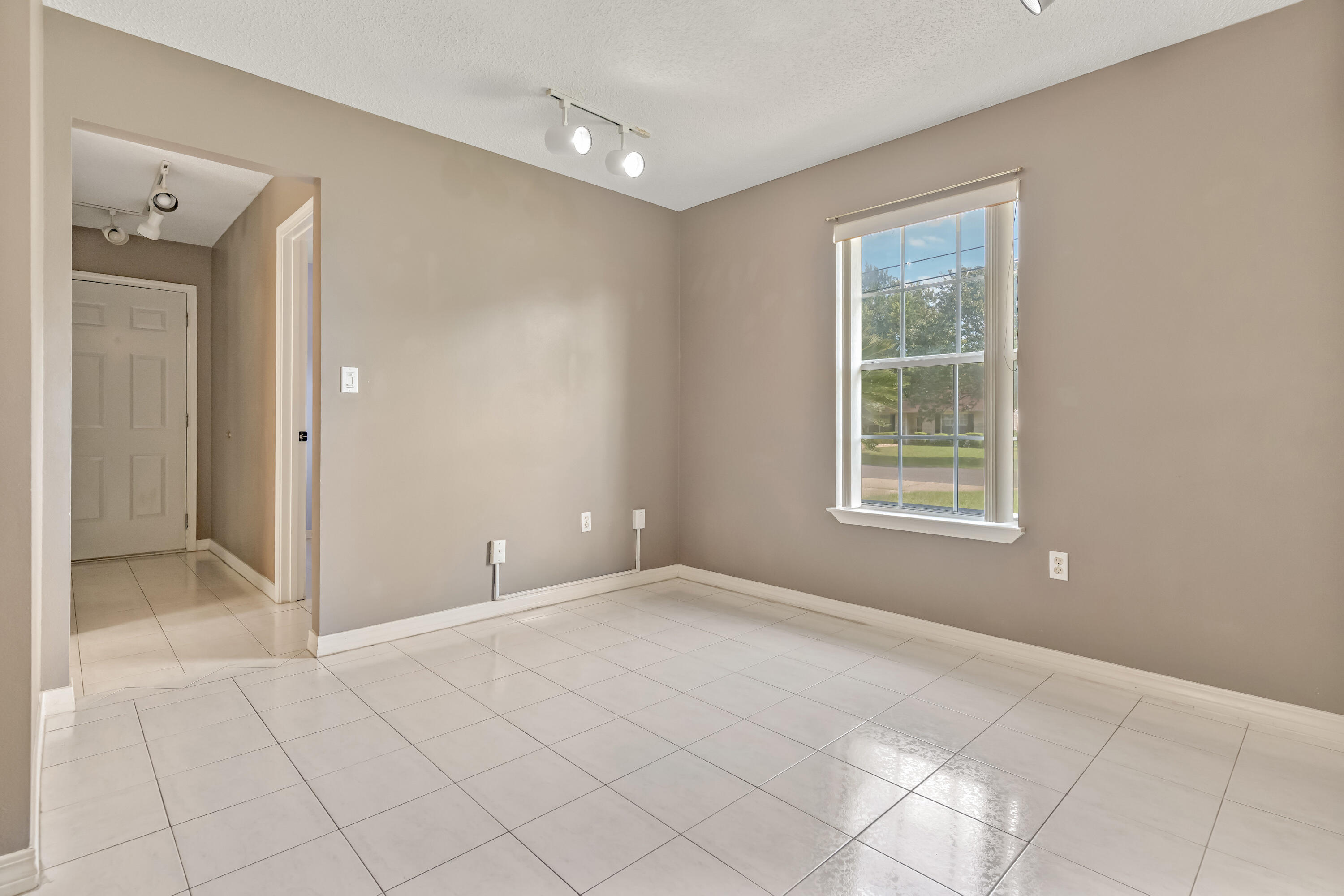 COUNTRYVIEW ESTATES 4TH ADDN PH 6 - Residential