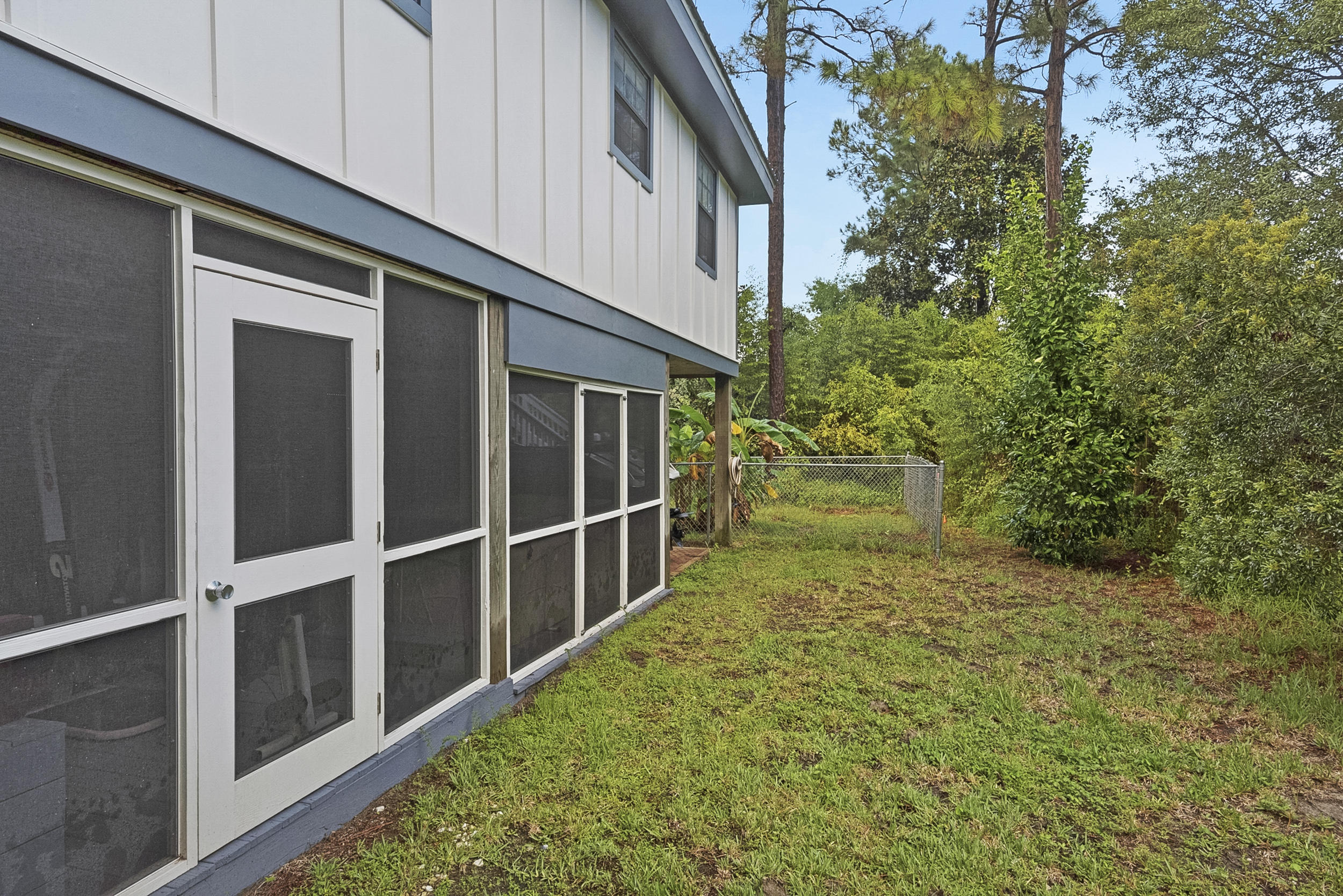 NO RECORDED SUBDIVISION - Residential