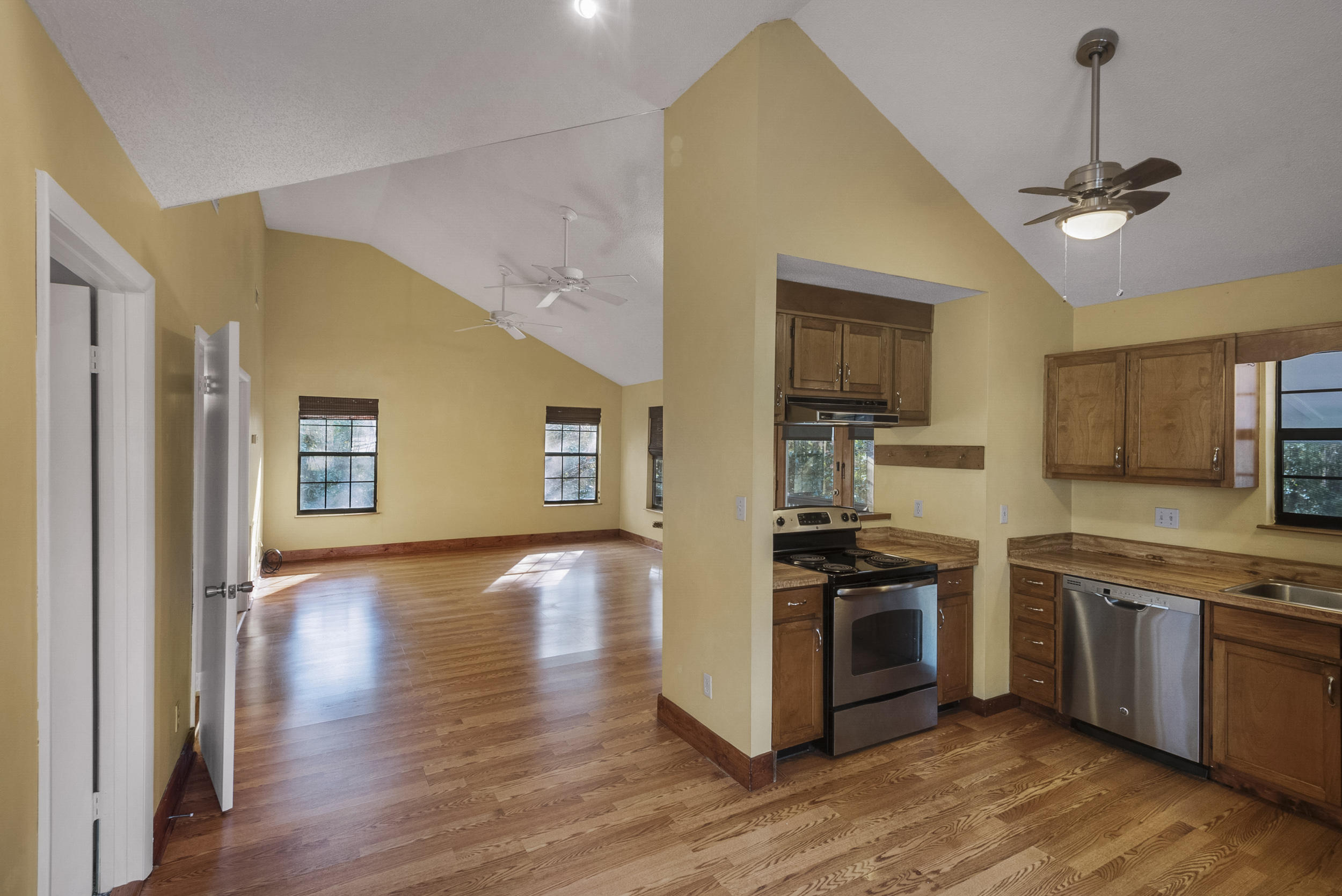 NO RECORDED SUBDIVISION - Residential