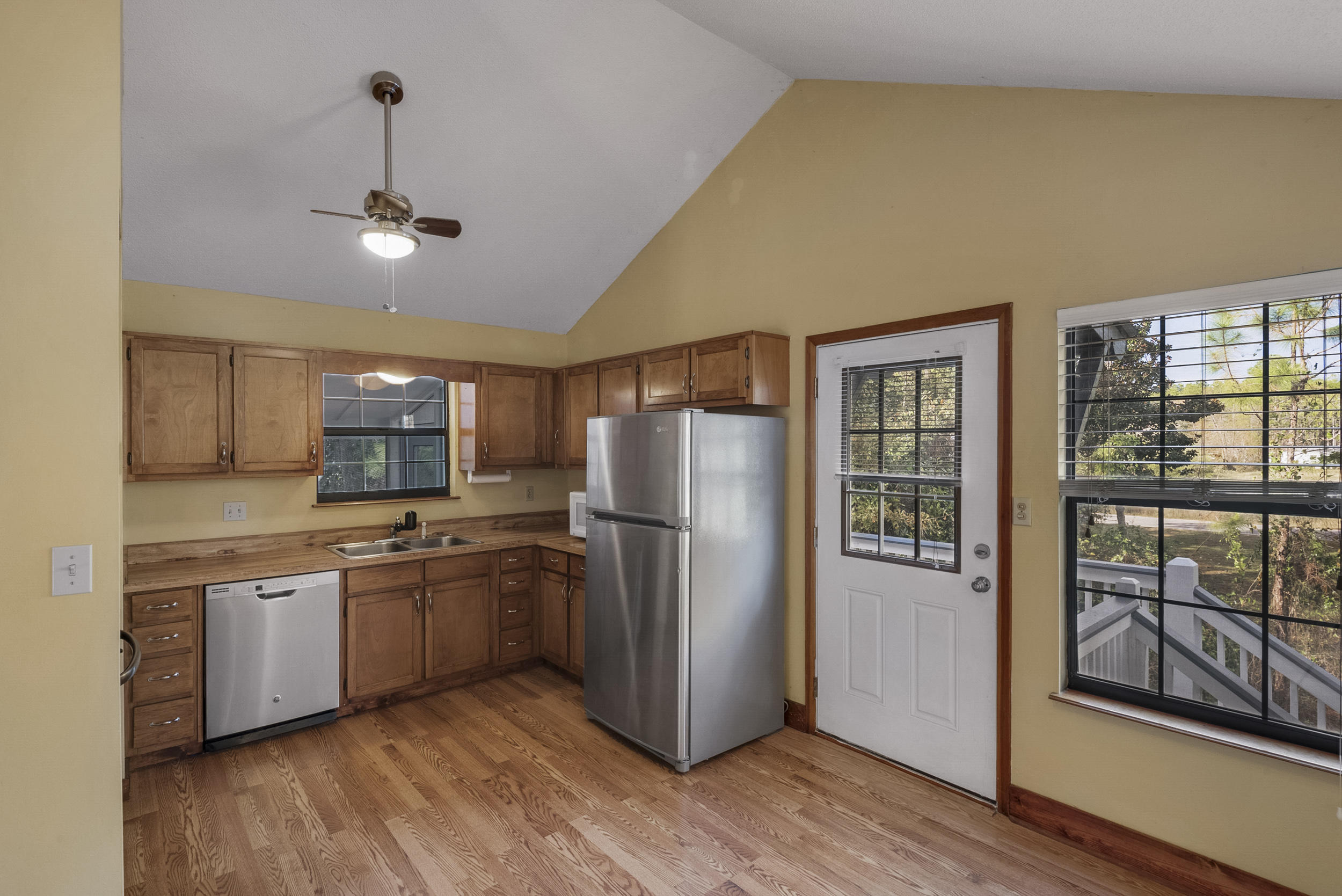 NO RECORDED SUBDIVISION - Residential