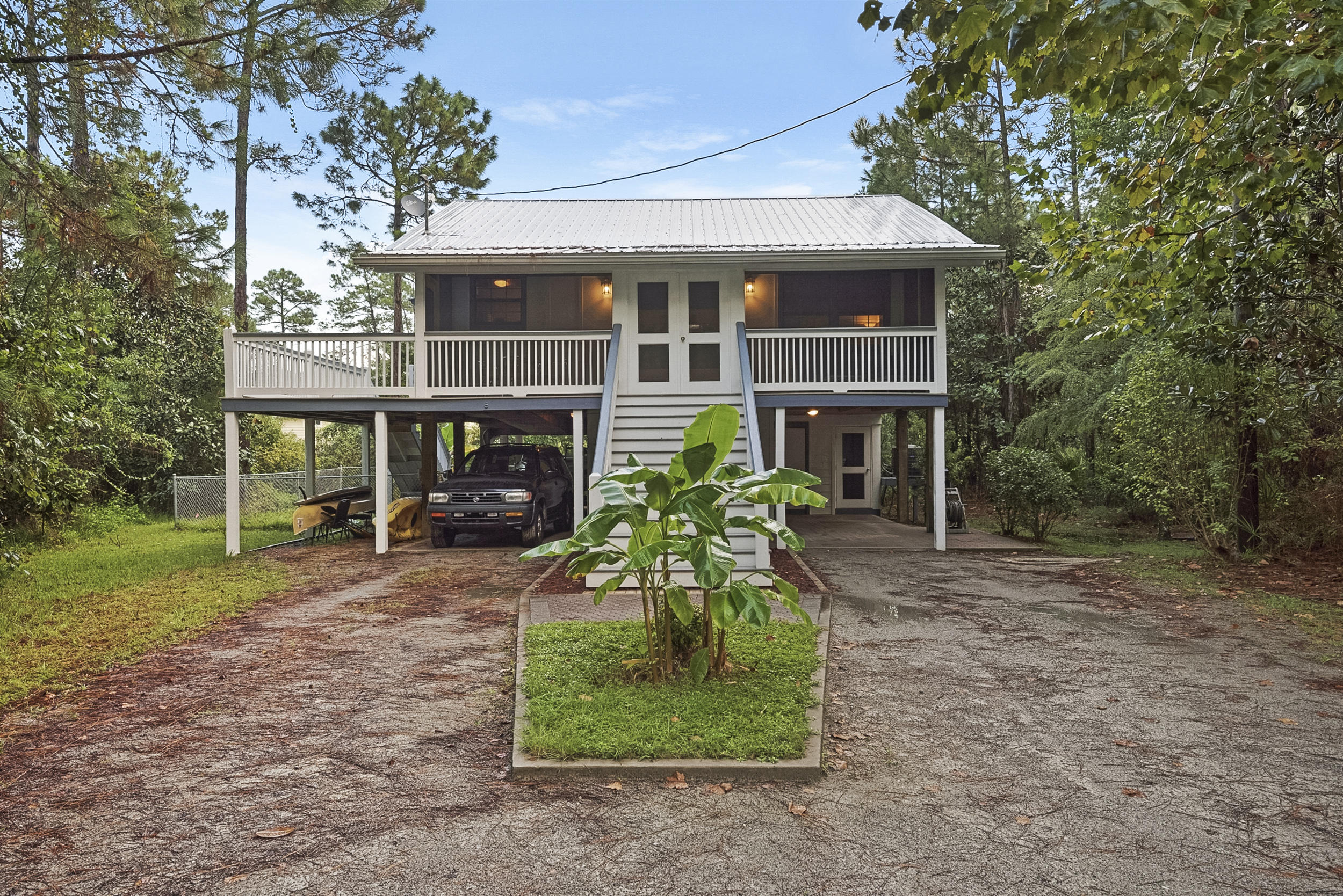 NO RECORDED SUBDIVISION - Residential