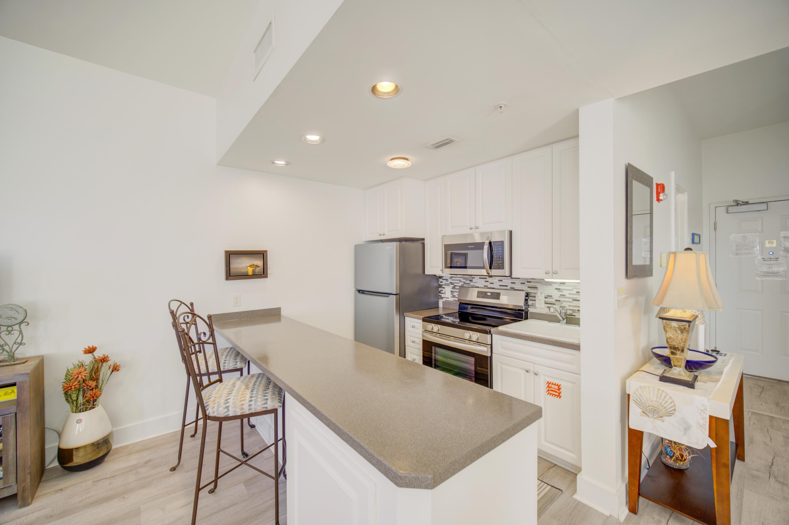 INN AT GULF PLACE - Residential