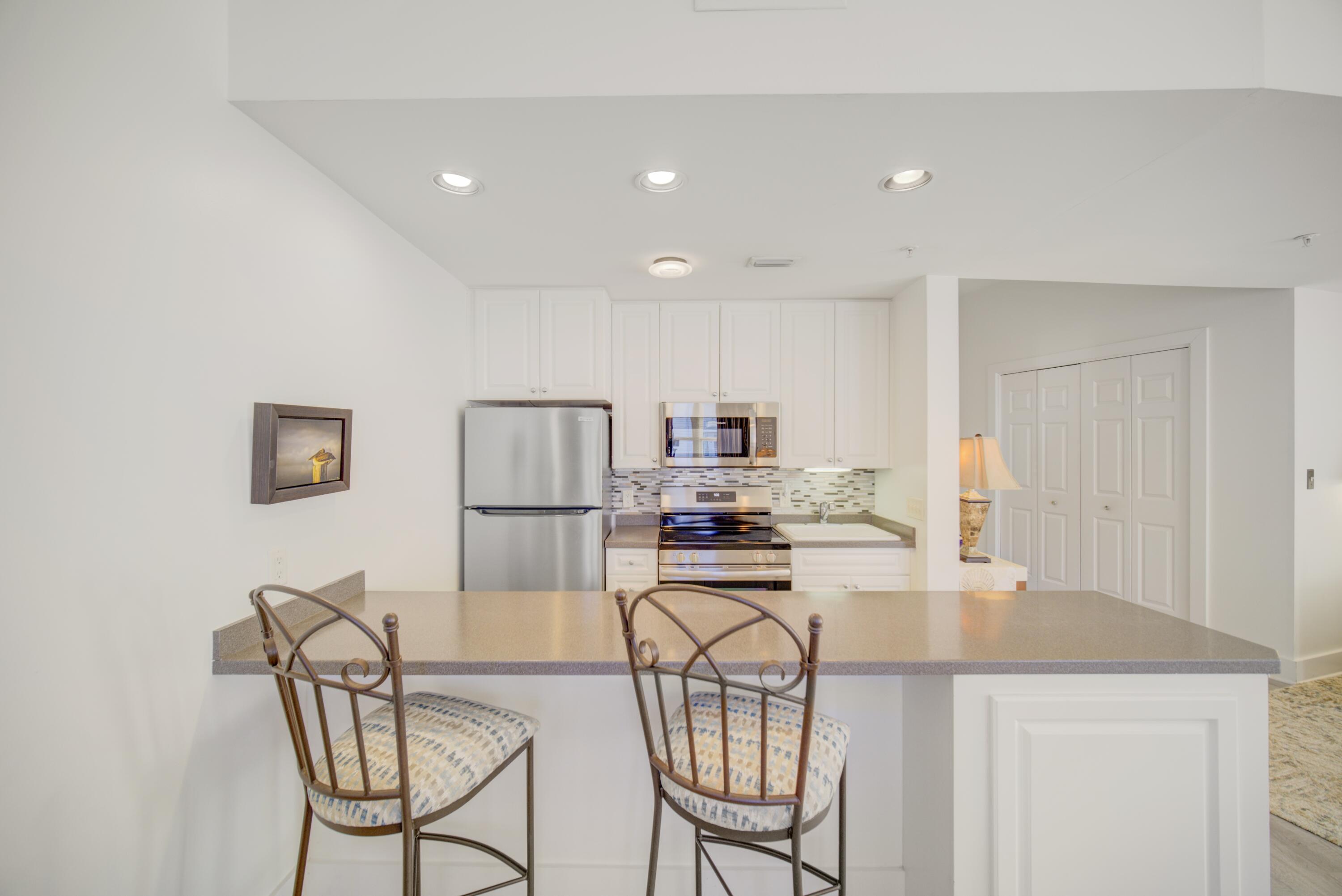 INN AT GULF PLACE - Residential