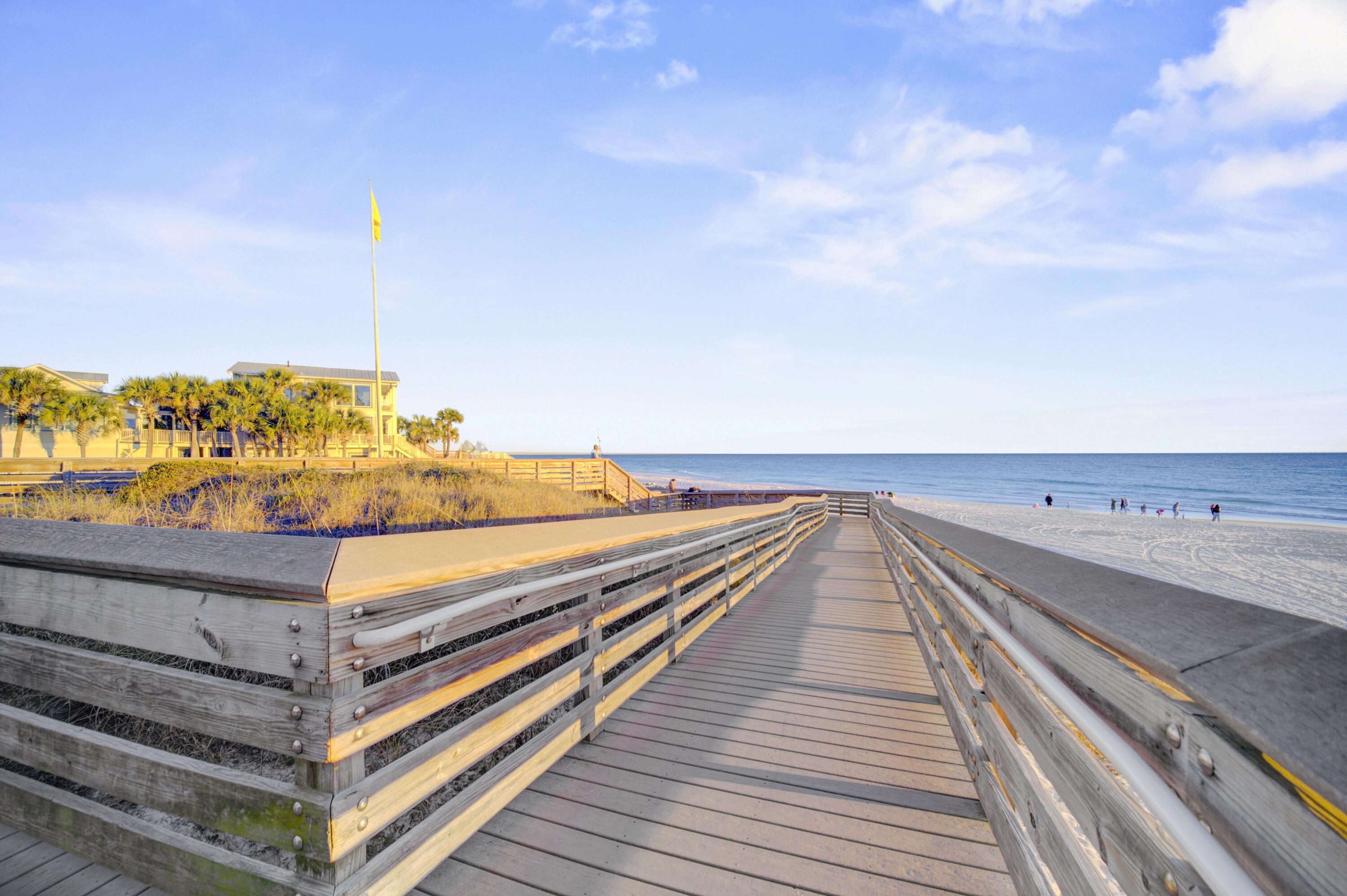 INN AT GULF PLACE - Residential