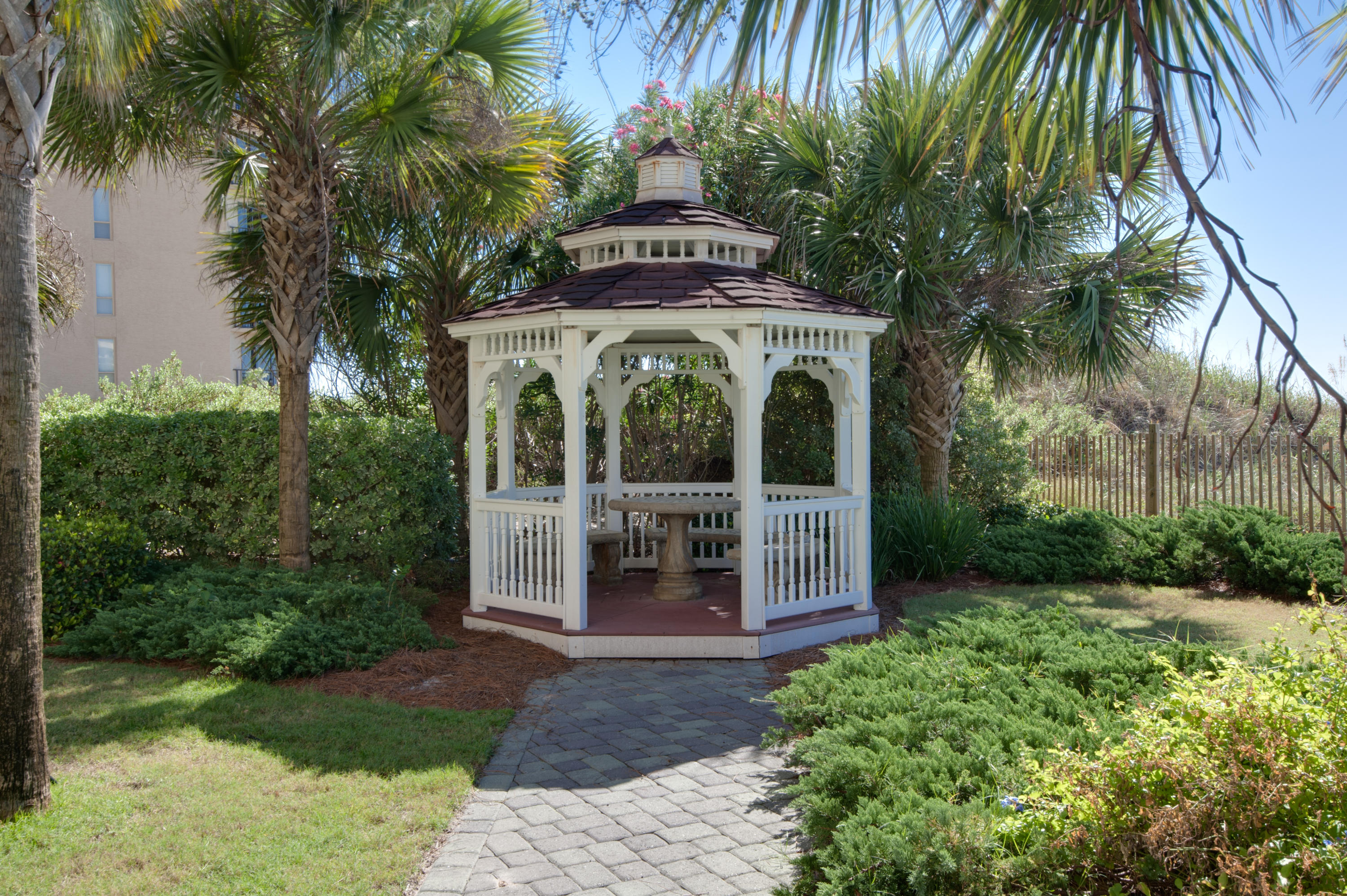 WATERS EDGE - Residential