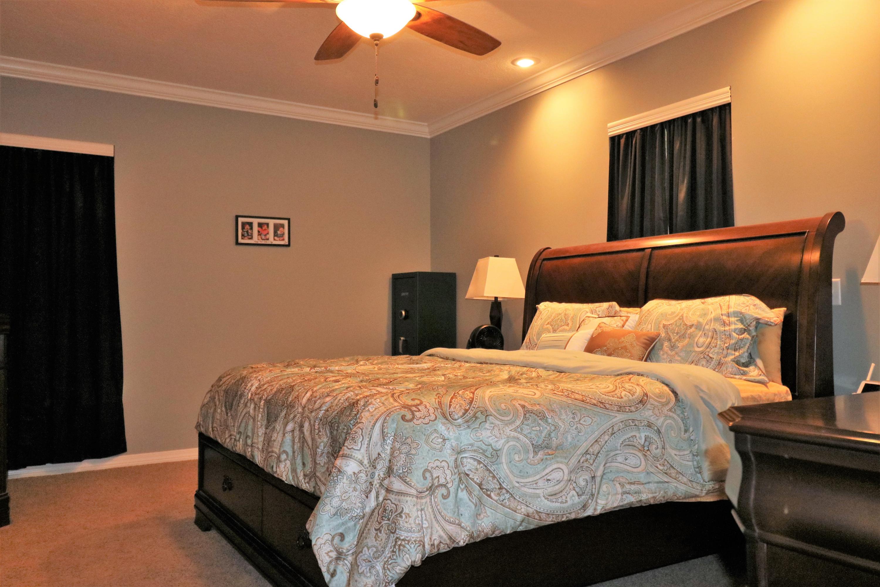 NO RECORDED SUBDIVISION - Residential