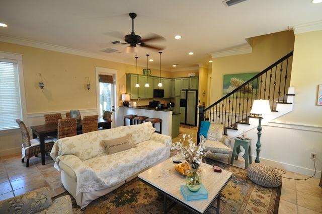 BUNGALOS AT SANDESTIN - Residential
