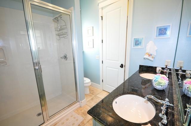 BUNGALOS AT SANDESTIN - Residential