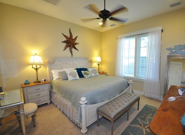 BUNGALOS AT SANDESTIN - Residential
