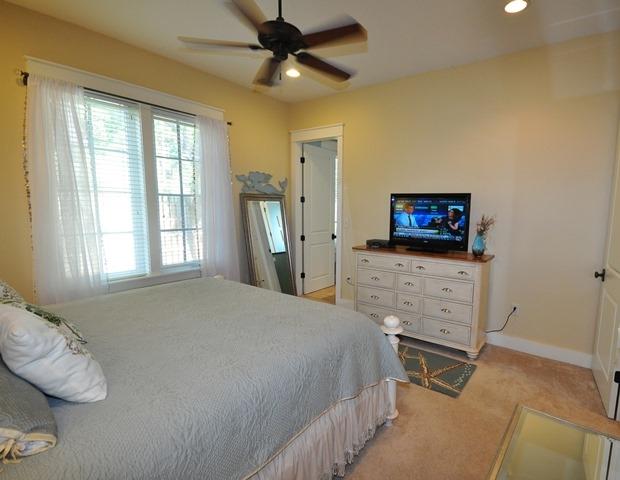 BUNGALOS AT SANDESTIN - Residential