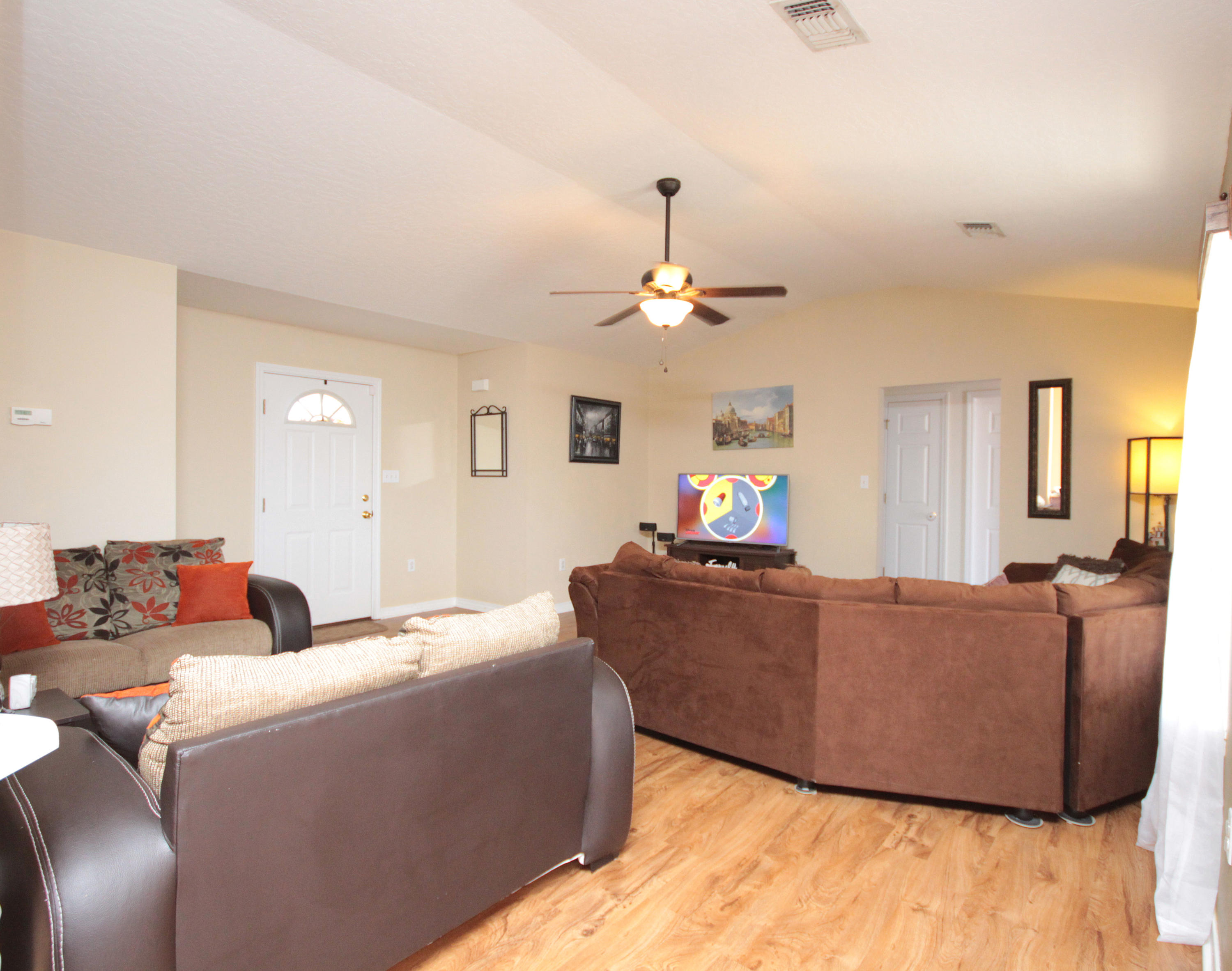 NAVARRE S/D 2ND ADDN - Residential