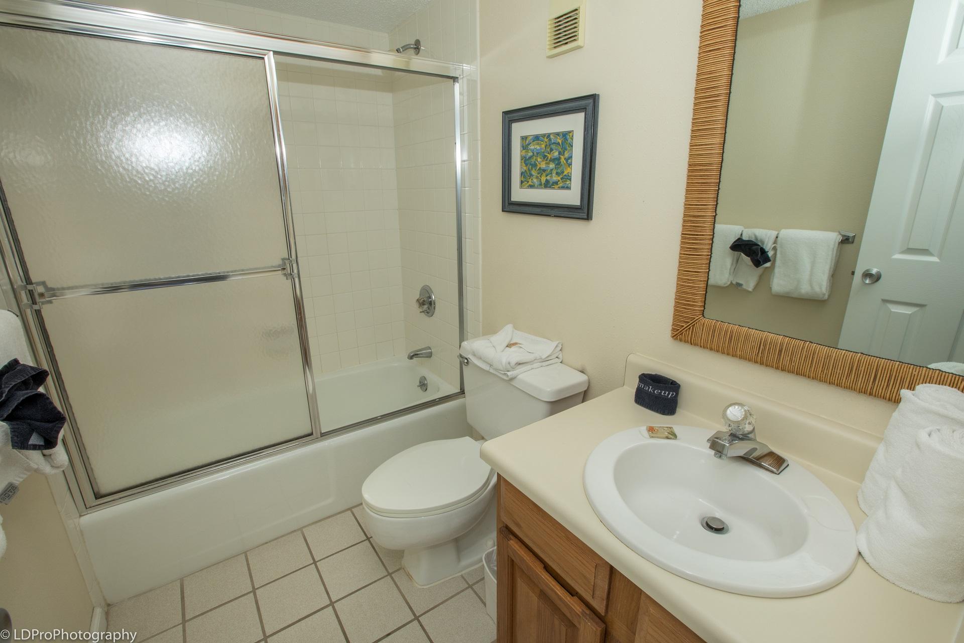 ISLANDER CONDO PH 2 - Residential