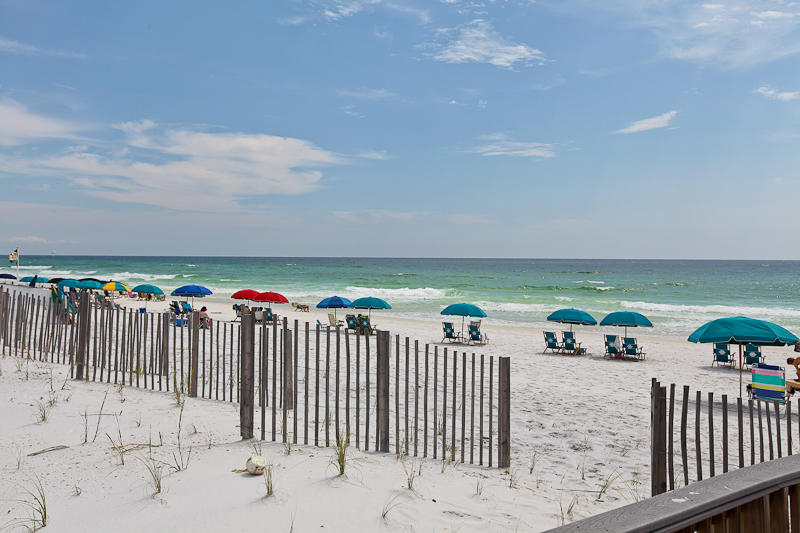 ISLANDER CONDO PH 2 - Residential