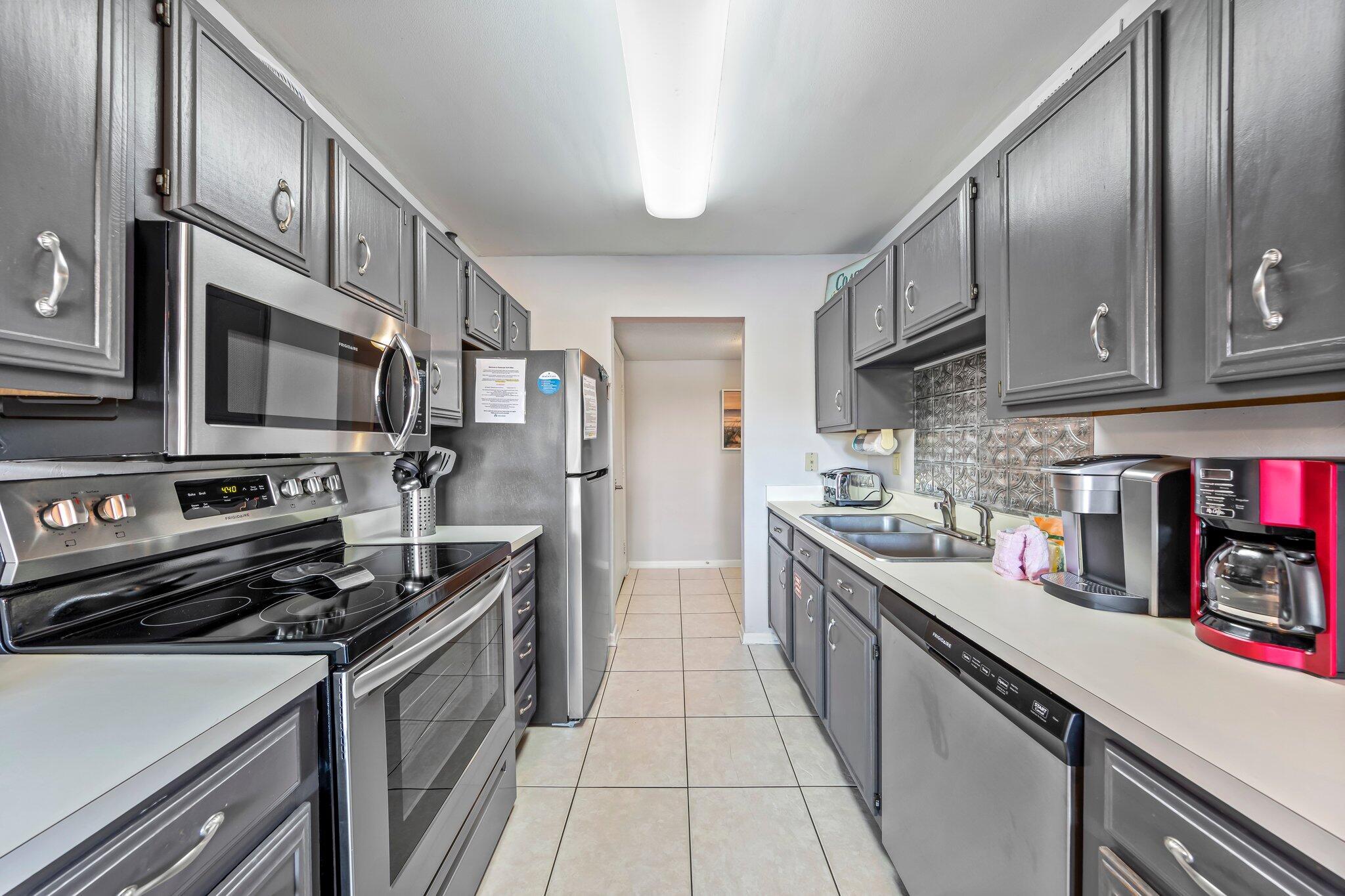 SEASCAPE CONDO GARDEN VILLA - Residential