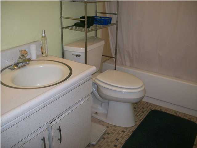 BREAKERS WEST - Residential Lease
