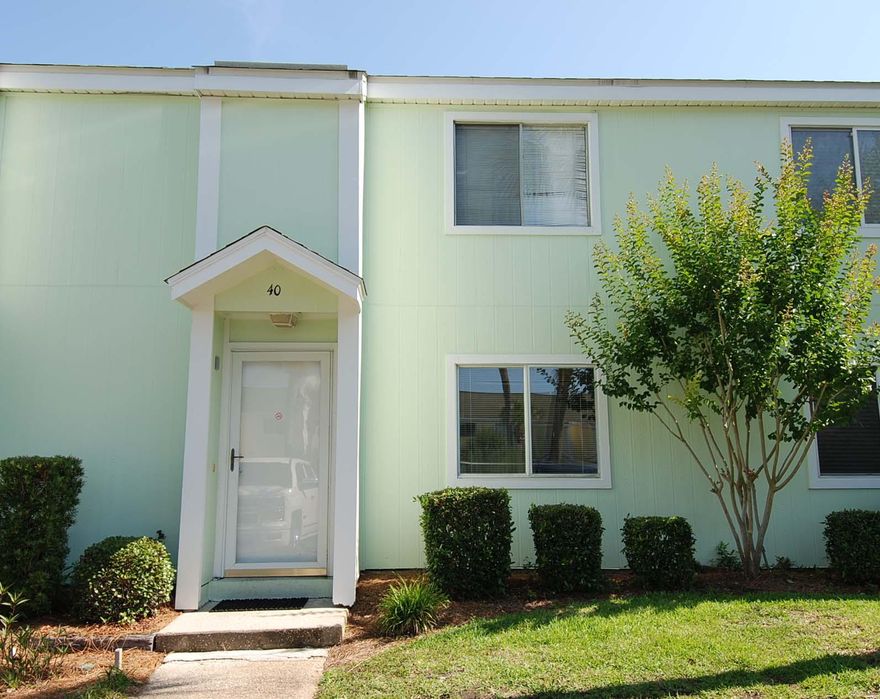 COZY & WELCOMING! Sensational location near the Boardwalk, very close to the white sandy beaches. Tastefully furnished & accessorized with new carpet through-out. South Bay amenities include two pools, kiddie pool, tennis court, 300 feet of beach, with chair & umbrella service. Conveniently located in the heart of town, close to all the Destin action!