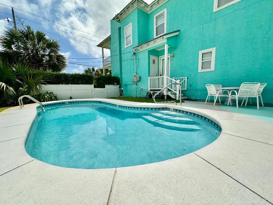 LAGUNA BEACH - Residential