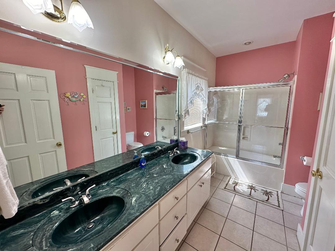 LAGUNA BEACH - Residential