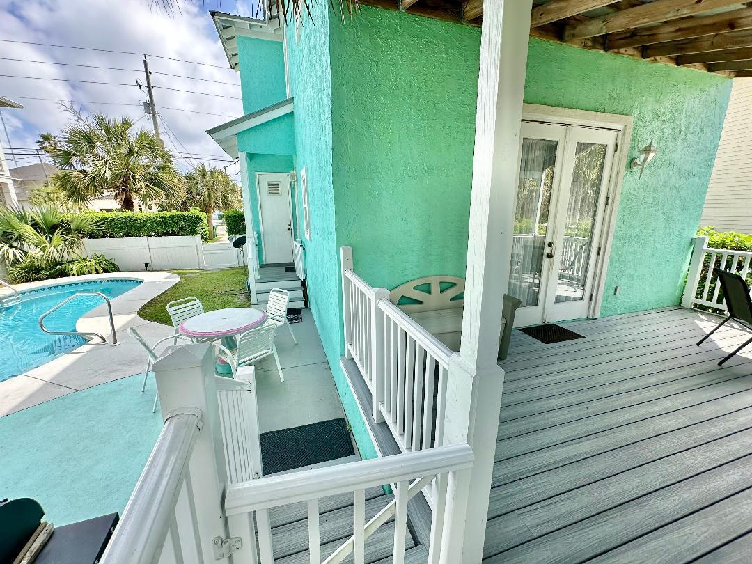 LAGUNA BEACH - Residential