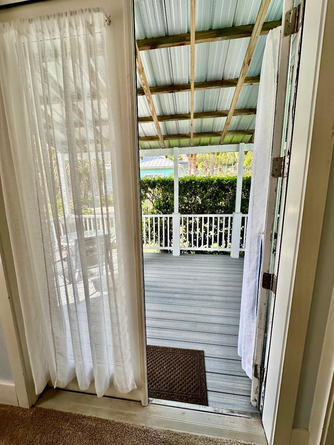 LAGUNA BEACH - Residential