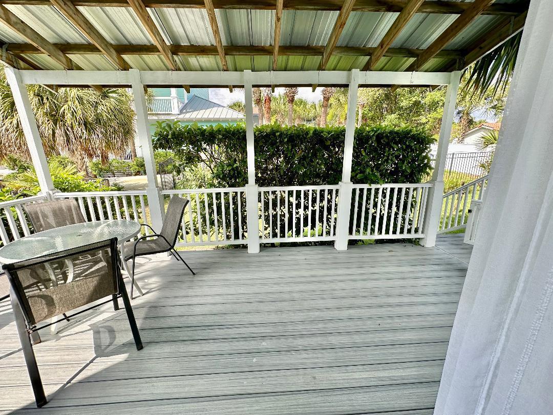 LAGUNA BEACH - Residential