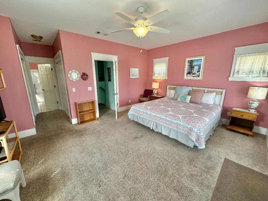 LAGUNA BEACH - Residential