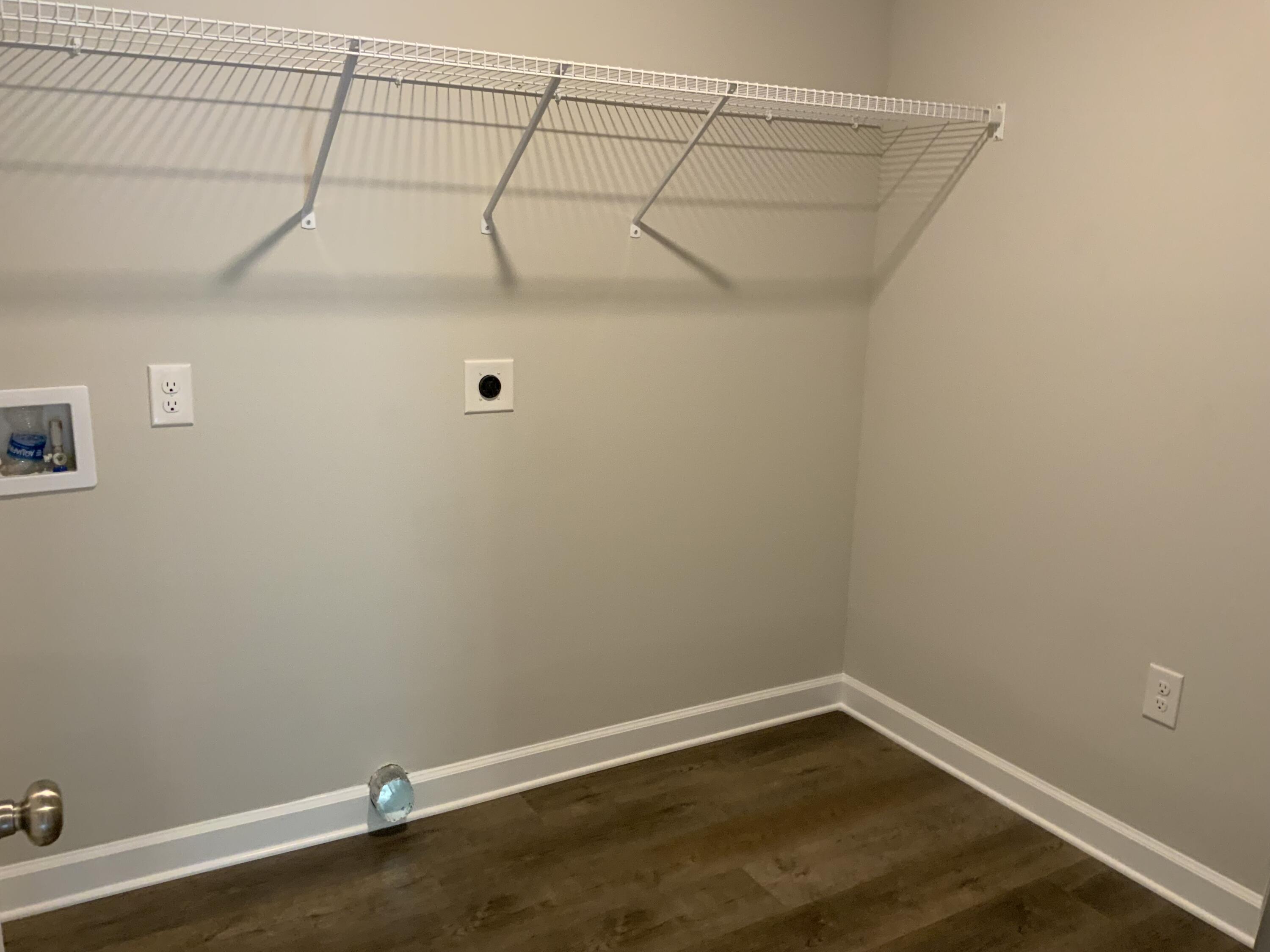 LAUREL OAKS S/D - Residential