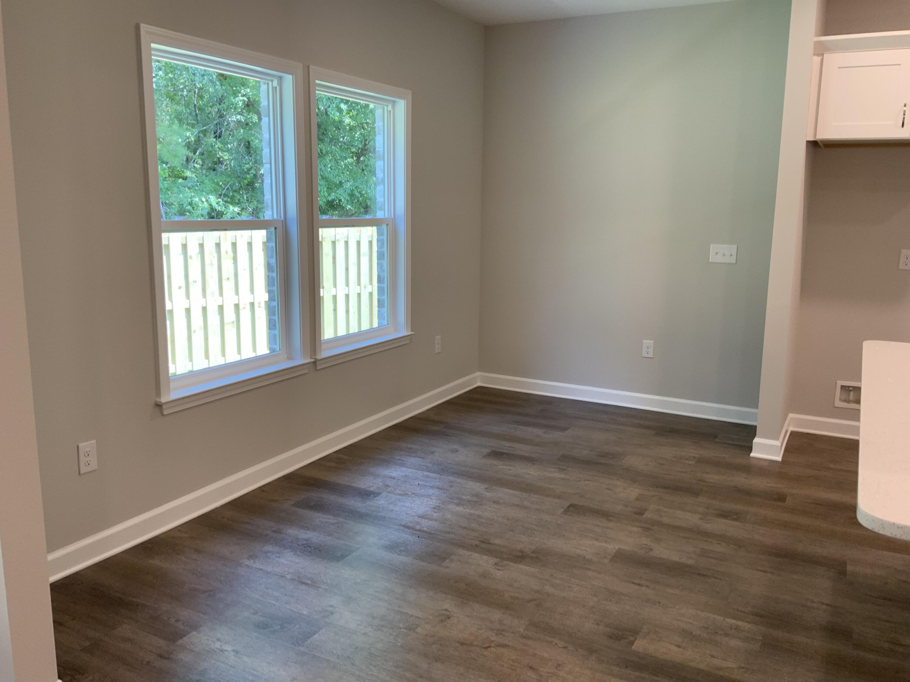 LAUREL OAKS S/D - Residential