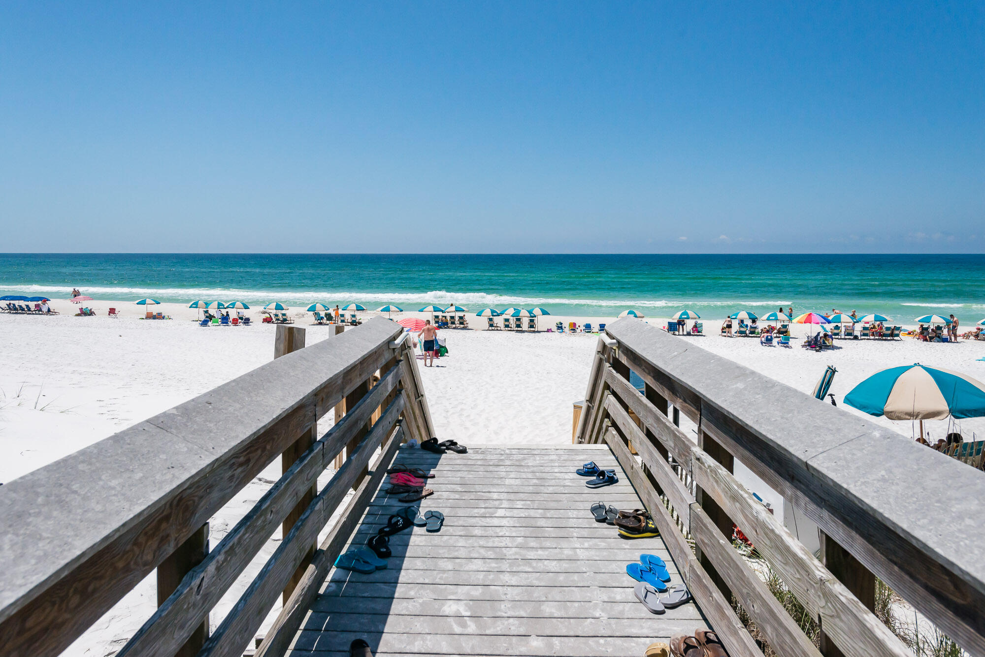 SUMMER'S EDGE - Residential