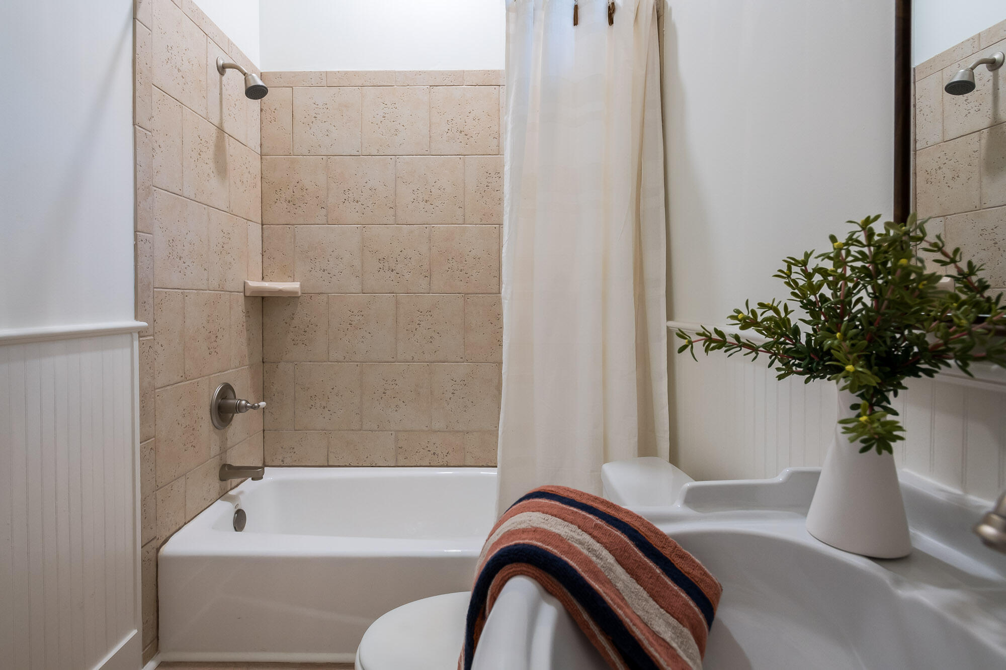 SUMMER'S EDGE - Residential