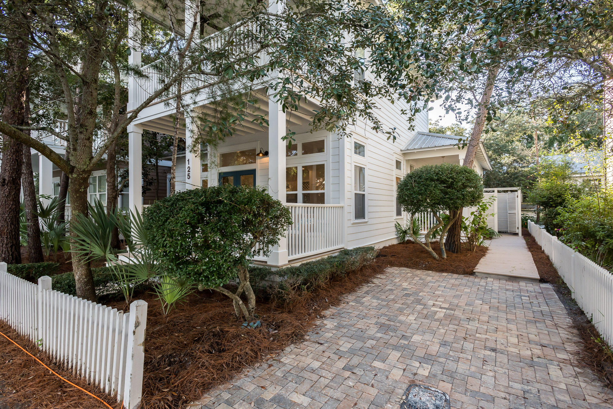 SUMMER'S EDGE - Residential