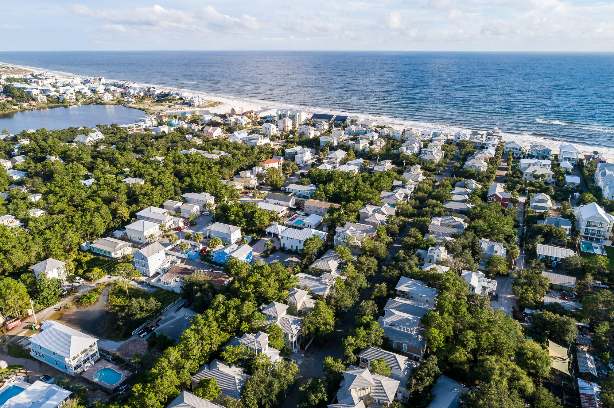 SUMMER'S EDGE - Residential