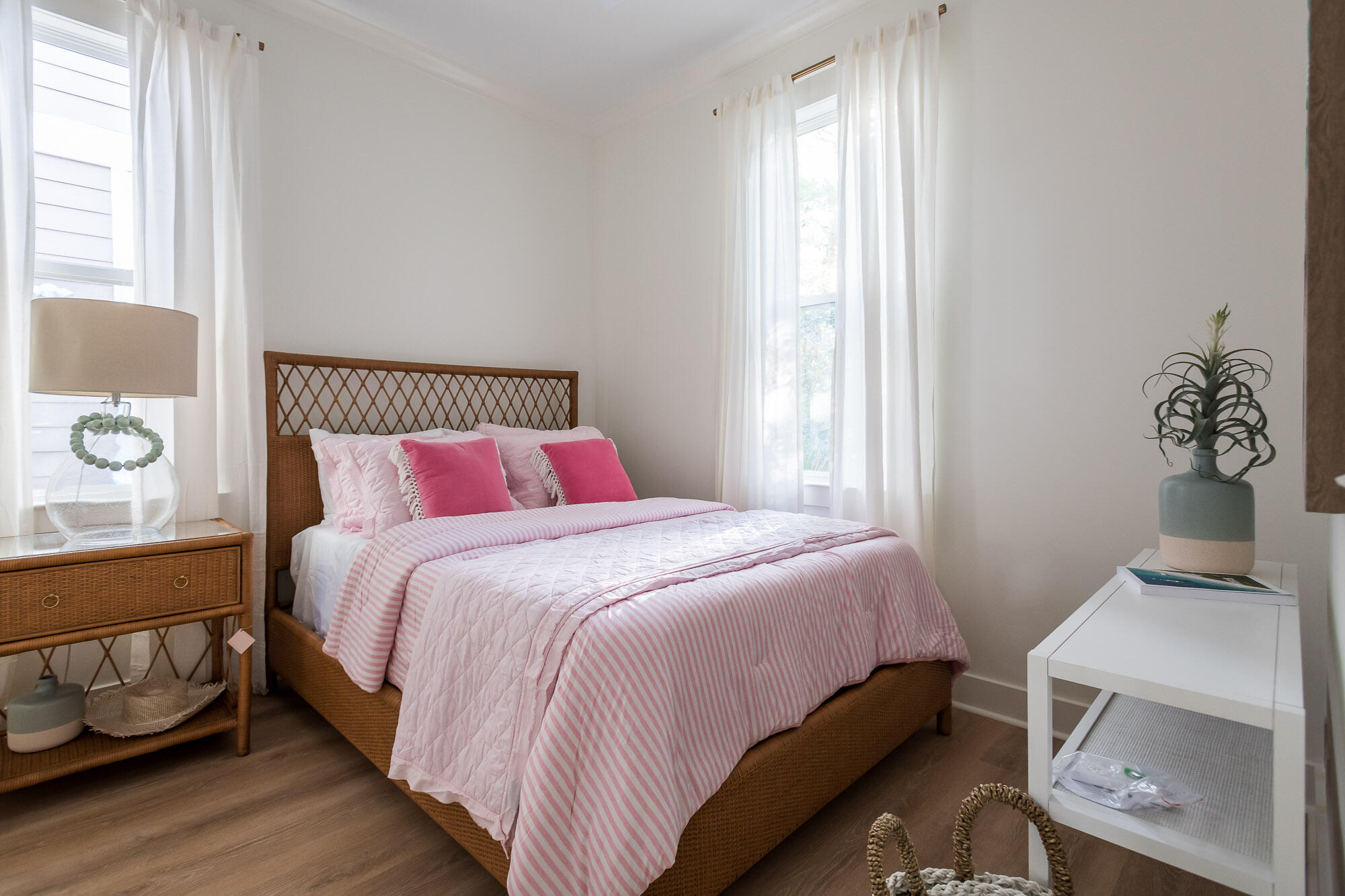 SUMMER'S EDGE - Residential