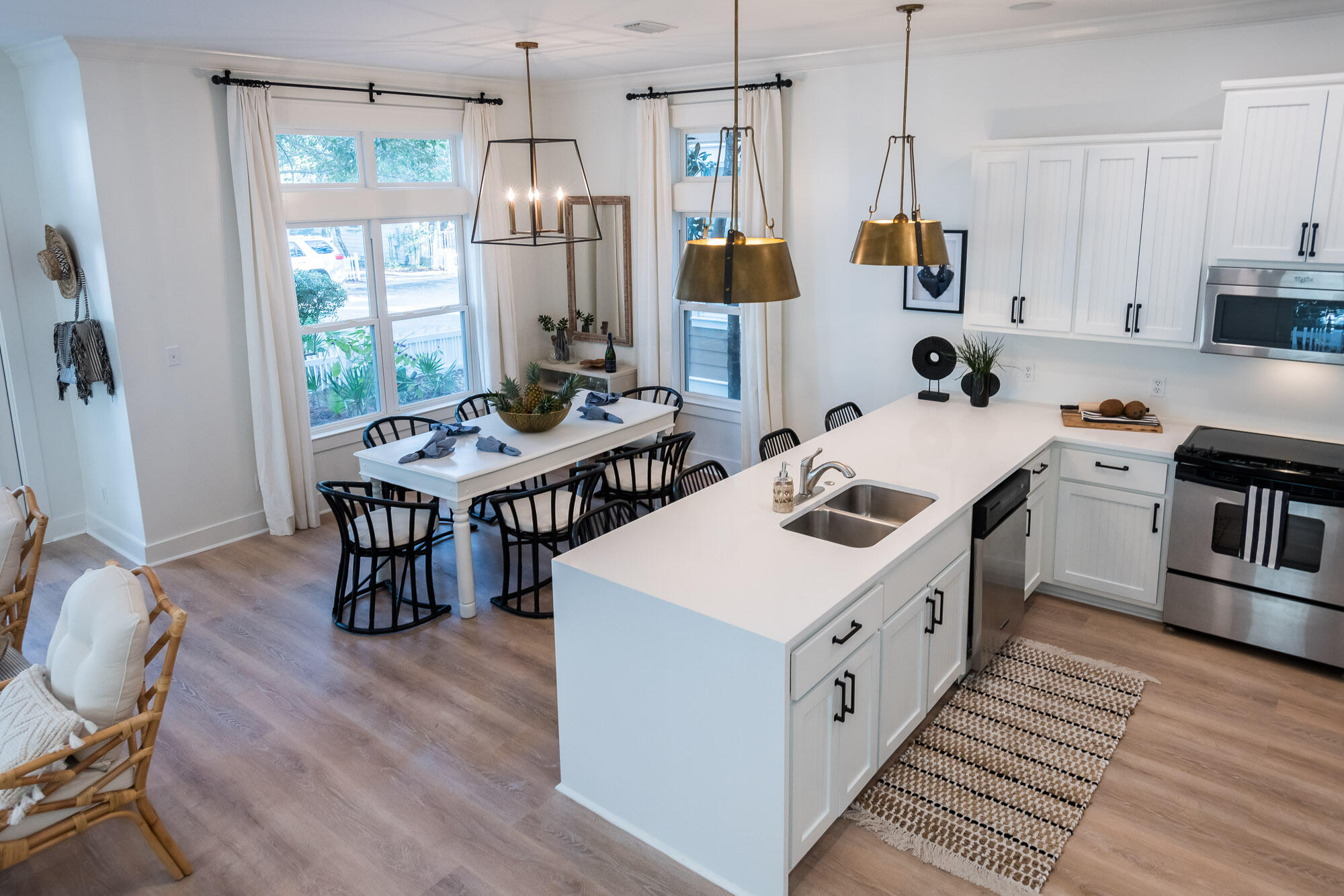 SUMMER'S EDGE - Residential