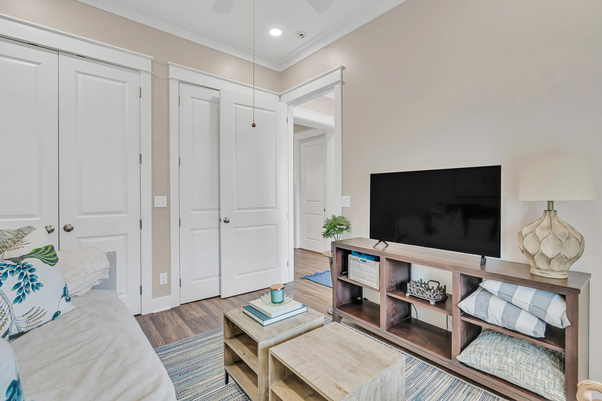 SPYGLASS HILL - Residential