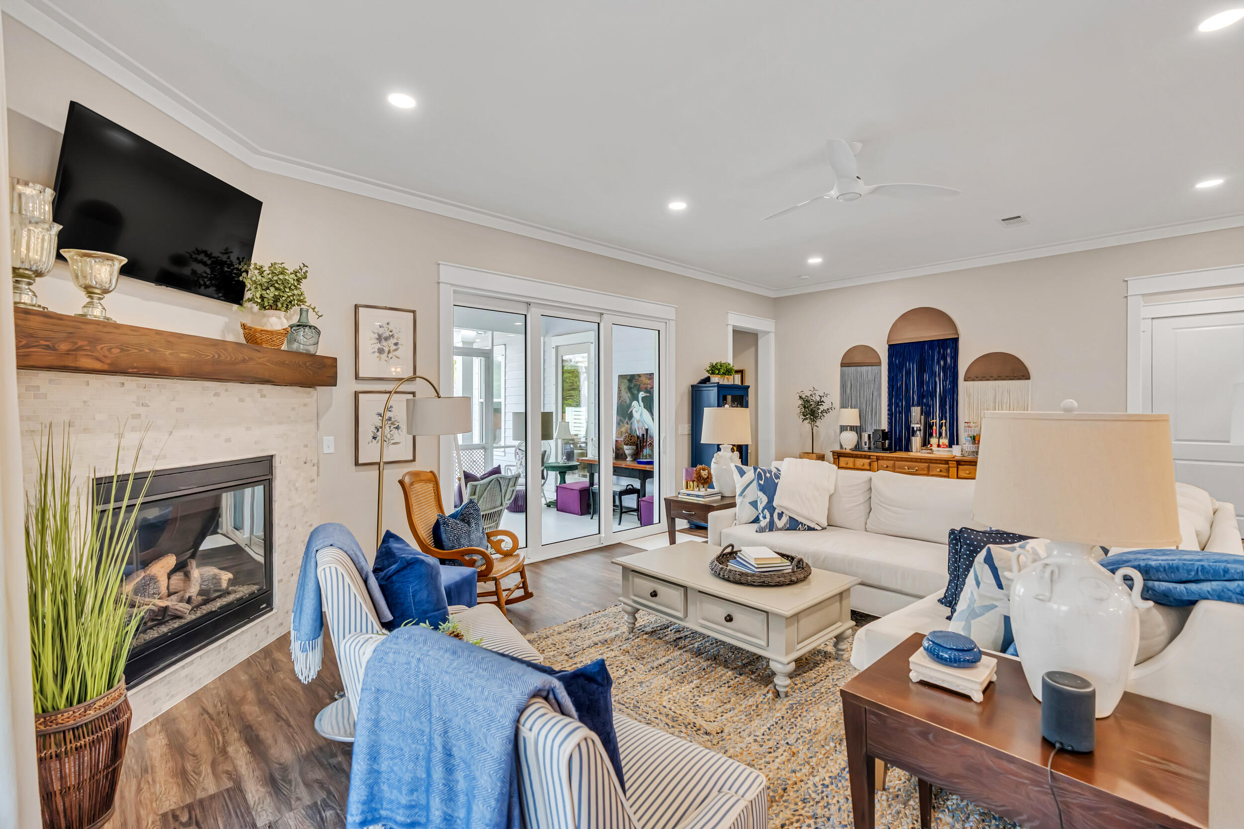 SPYGLASS HILL - Residential