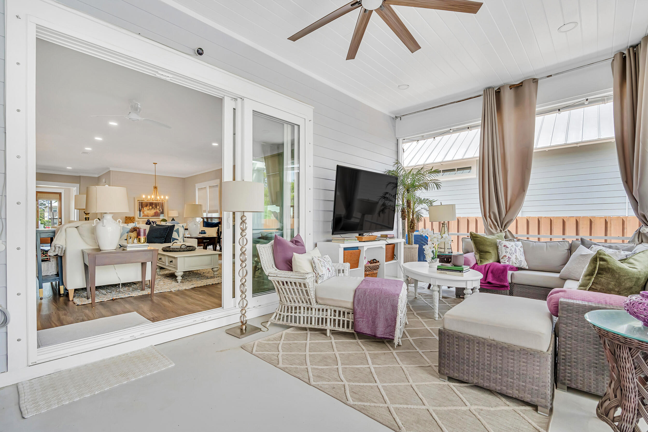 SPYGLASS HILL - Residential