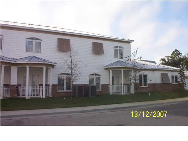 SHELL HARBOR CONDOMI - Residential Lease