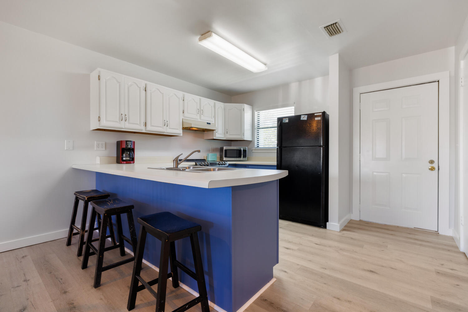 PIRATES COVE INLET - Residential