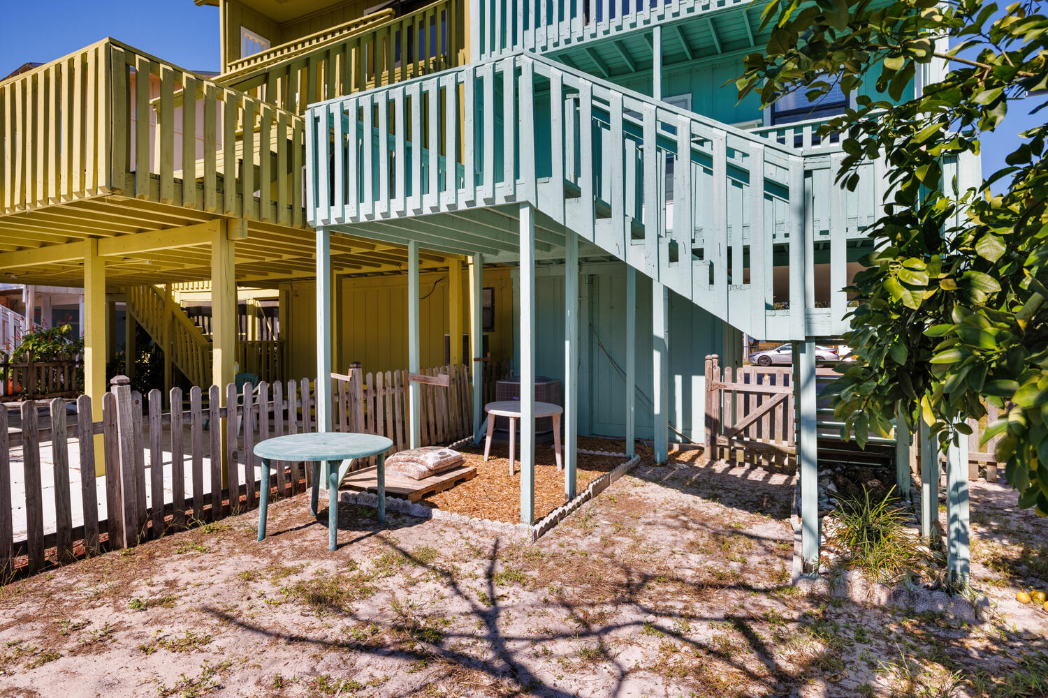 PIRATES COVE INLET - Residential