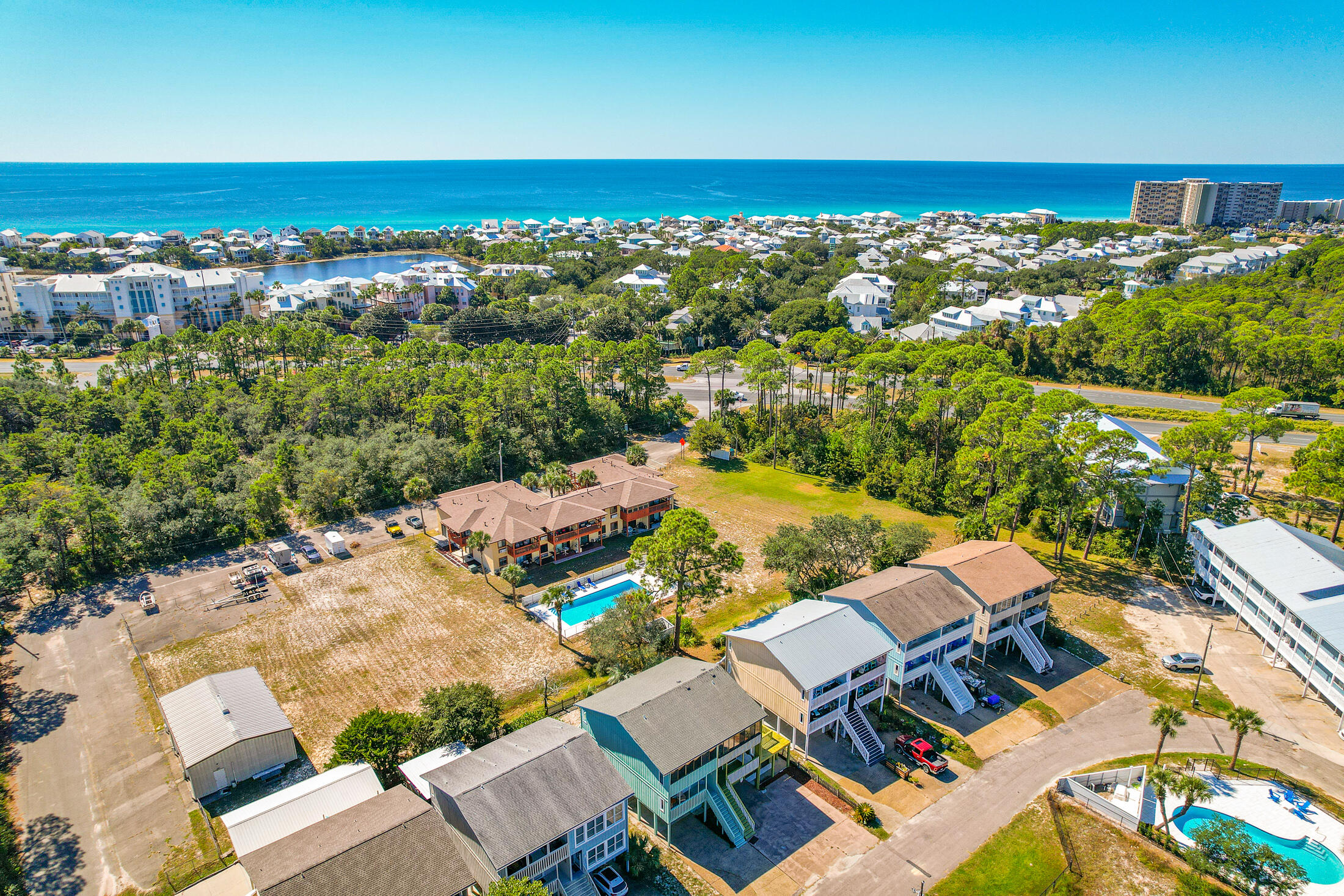 PIRATES COVE INLET - Residential
